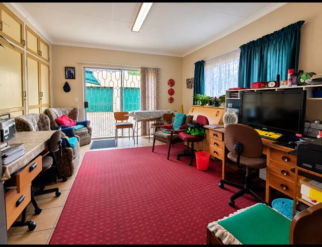 3 BEDROOM HOUSE FOR SALE IN SONLAND PARK